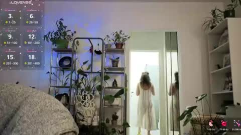 Snapshot of inakush chatting on 06-21-26, 12:24 Ina Kush online show from 06-21-26, 12:24