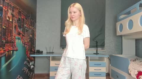 Masha online show from 04-04-26, 04:37