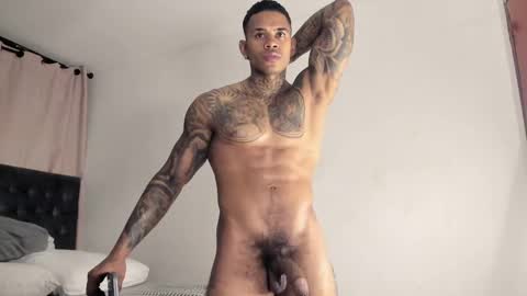 Snapshot of independent_project chatting on 03-04-25, 09:00 Jacobo online show from 03-04-25, 09:00