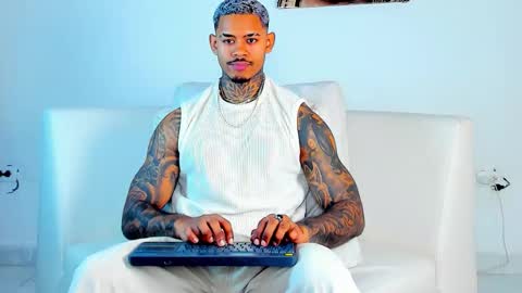 Snapshot of independent_project chatting on 02-20-26, 03:01 Jacobo online show from 02-20-26, 03:01