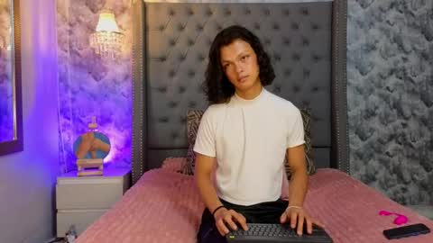 Snapshot of indi_rave chatting on 04-12-26, 08:36 INDI online show from 04-12-26, 08:36