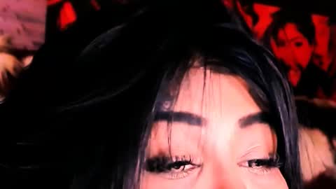 Snapshot of indian_dreamgirl chatting on 05-11-26, 04:04 Bella Ambrosia online show from 05-11-26, 04:04