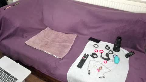 Snapshot of indian_exhibitionist chatting on 12-21-25, 10:17 indian_exhibitionist online show from 12-21-25, 10:17