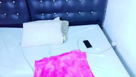 Snapshot of indian_whore18 chatting on 05-28-26, 03:04 indian_whore18 online show from 05-28-26, 03:04