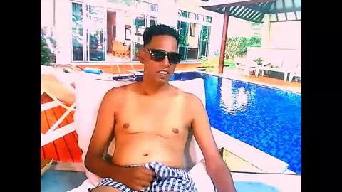 Theo online show from 04-24-26, 07:05