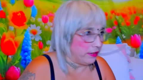Snapshot of indianroxy27 chatting on 06-19-26, 06:12 indianroxy27 online show from 06-19-26, 06:12