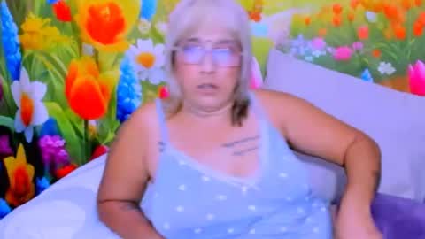Snapshot of indianroxy27 chatting on 07-02-26, 03:23 indianroxy27 online show from 07-02-26, 03:23