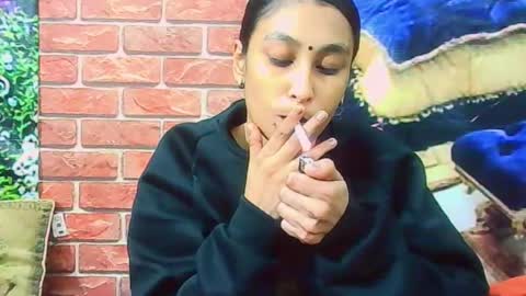Snapshot of indiansexybutt4u2luv chatting on 06-16-26, 05:10 indiansexybutt4u2luv online show from 06-16-26, 05:10