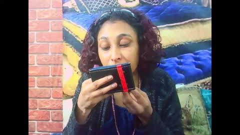 Snapshot of indiansexybutt4u2luv chatting on 07-14-26, 05:12 indiansexybutt4u2luv online show from 07-14-26, 05:12