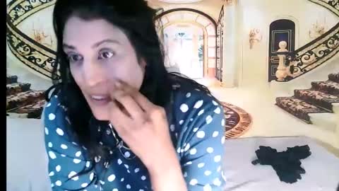 Azi online show from 05-25-26, 05:57