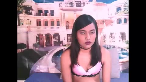 Snapshot of indianskies chatting on 05-20-26, 06:19 Sky online show from 05-20-26, 06:19