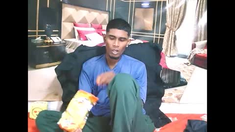 Snapshot of indianthuggin chatting on 05-15-26, 12:39 BabyFace online show from 05-15-26, 12:39