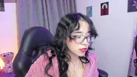 Snapshot of indra_cam chatting on 06-06-26, 05:56 Diana online show from 06-06-26, 05:56