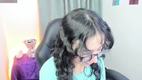 Snapshot of indra_cam chatting on 06-26-26, 05:34 Diana online show from 06-26-26, 05:34