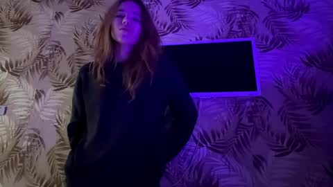 Snapshot of inespacheco chatting on 03-31-26, 08:53 Sofia online show from 03-31-26, 08:53