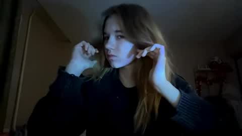 Snapshot of inespacheco chatting on 04-05-26, 06:05 Sofia online show from 04-05-26, 06:05