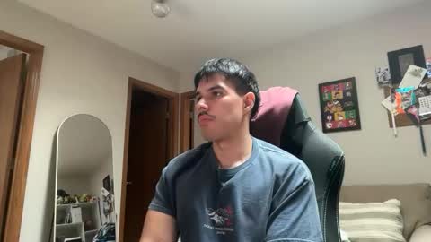 Snapshot of infamouslucas chatting on 04-27-26, 05:00 Lucas online show from 04-27-26, 05:00