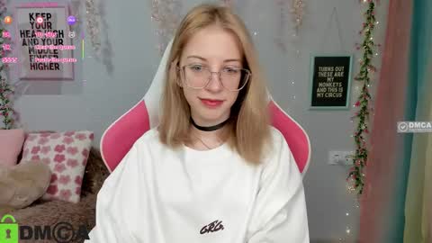 Snapshot of inferno_mia chatting on 03-24-26, 01:27 Mia online show from 03-24-26, 01:27