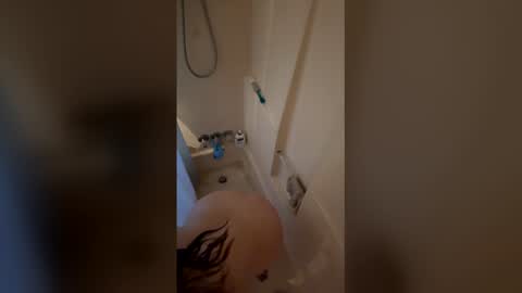 infinitywolf16 online show from 05-01-26, 03:49