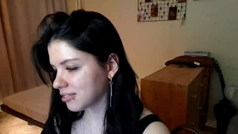 Mia online show from 03-26-26, 02:00