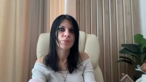 Snapshot of injaathome chatting on 01-16-26, 07:34 InjaAtHome online show from 01-16-26, 07:34