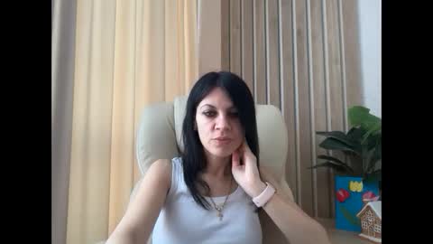 Snapshot of injaathome chatting on 03-17-26, 07:23 InjaAtHome online show from 03-17-26, 07:23