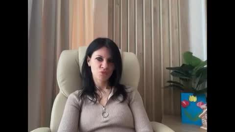 Snapshot of injaathome chatting on 04-16-26, 06:03 InjaAtHome online show from 04-16-26, 06:03