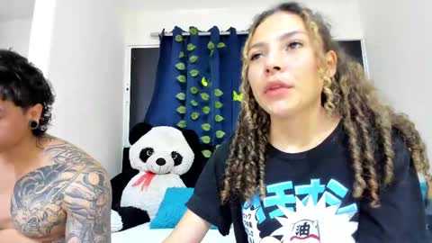 Snapshot of inksync_xc chatting on 02-27-25, 02:43 cesar and daniela online show from 02-27-25, 02:43