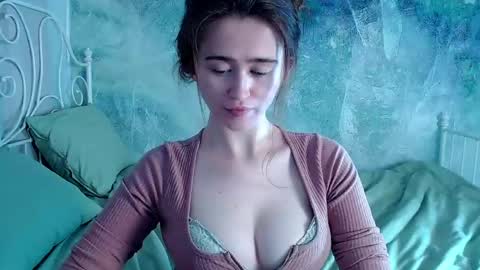 Lina online show from 05-15-26, 11:34