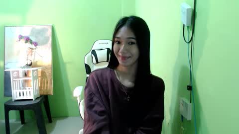 Reign online show from 10-24-25, 07:21