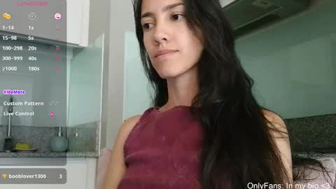 Laroa online show from 03-18-26, 06:44