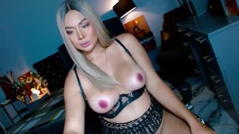 insatiable_queen16 online show from 05-29-26, 07:34