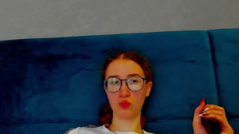 Bernadette  Join  online show from 04-12-26, 09:14