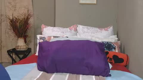 boniswa caroline online show from 02-16-26, 05:58