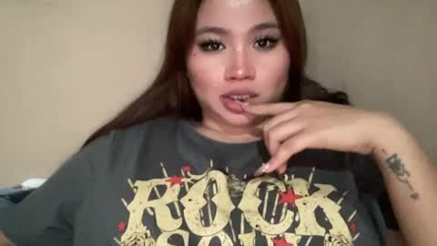 Snapshot of into_the_nightxxx chatting on 06-12-26, 08:02 KATH online show from 06-12-26, 08:02