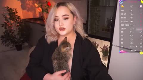 Irena Barr online show from 09-21-25, 04:41