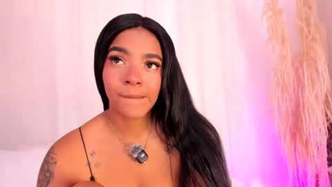 iris_hottt0 online show from 03-18-26, 03:42