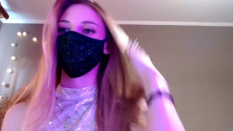 Lily online show from 05-03-26, 04:02