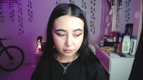 Iris  online show from 02-11-26, 06:07