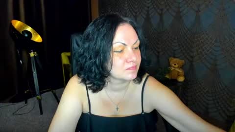 Iris online show from 07-05-26, 05:42