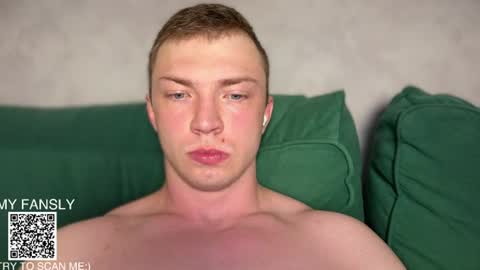 Snapshot of iron__chapman chatting on 06-12-26, 01:26 Iron online show from 06-12-26, 01:26