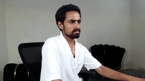 Snapshot of ironcharm4455 chatting on 06-18-26, 06:34 Naveed online show from 06-18-26, 06:34