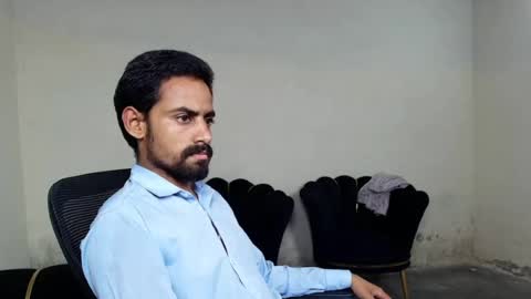 Snapshot of ironcharm4455 chatting on 06-24-26, 07:24 Naveed online show from 06-24-26, 07:24