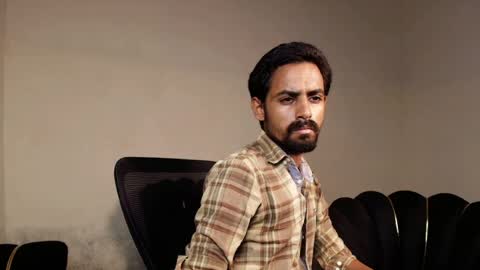 Snapshot of ironcharm4455 chatting on 06-26-26, 04:55 Naveed online show from 06-26-26, 04:55