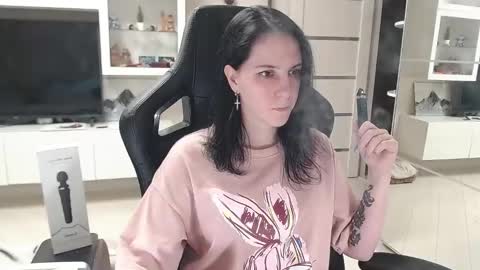 Snapshot of irwi_tomboy chatting on 12-20-24, 10:43 Irwi Tomboy online show from 12-20-24, 10:43