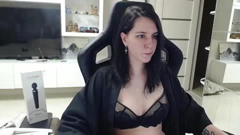 Snapshot of irwi_tomboy chatting on 01-12-25, 09:19 Irwi Tomboy online show from 01-12-25, 09:19