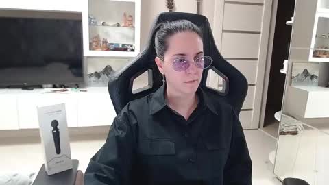 Snapshot of irwi_tomboy chatting on 01-31-25, 03:52 Irwi Tomboy online show from 01-31-25, 03:52