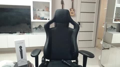 Snapshot of irwi_tomboy chatting on 02-08-25, 05:18 Irwi Tomboy online show from 02-08-25, 05:18