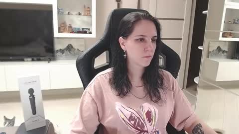 Snapshot of irwi_tomboy chatting on 03-06-25, 10:15 Irwi Tomboy online show from 03-06-25, 10:15