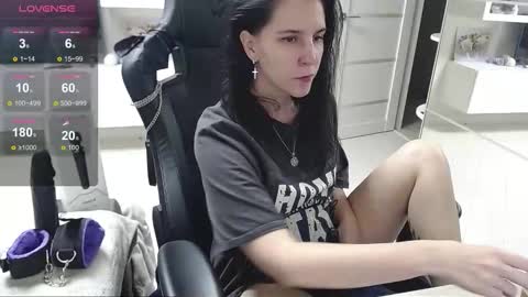 Snapshot of irwi_tomboy chatting on 09-24-25, 11:02 Irwi Tomboy online show from 09-24-25, 11:02